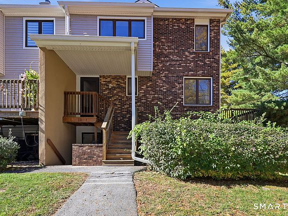 2nd image of 13 Dutton Place Way #13