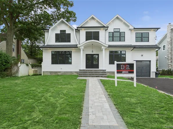 1438 Dewey Avenue, North Bellmore, NY 11710