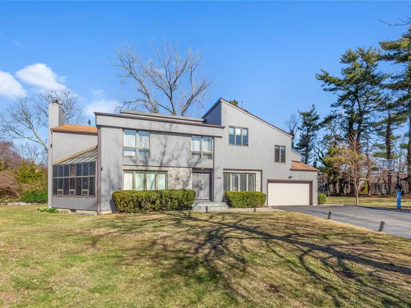 600 Oakridge Lane, Albertson, NY 11507