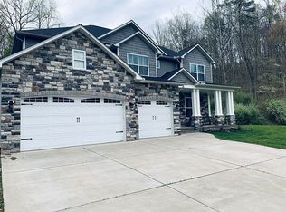 56 Dartmouth St, Winfield, WV 25213