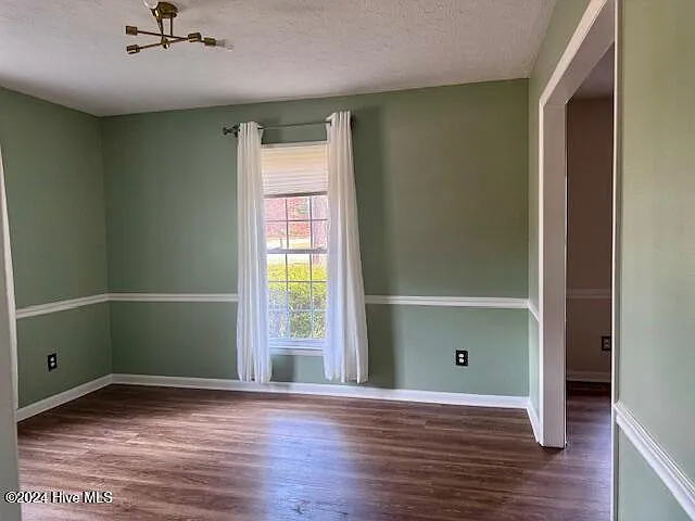 1003 Robinwood Rd — Photo 11