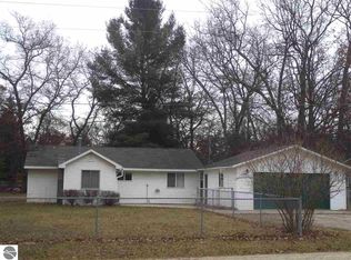 5323 E Greenwood Rd, Alger, MI 48610
