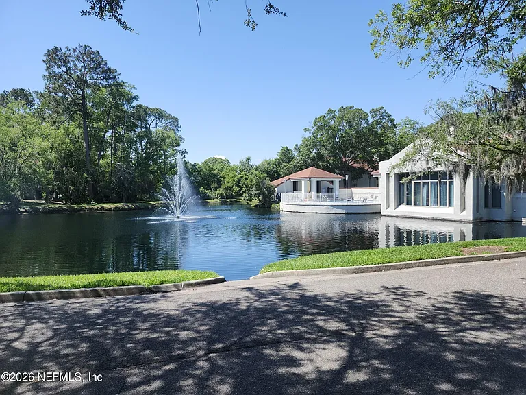2706 Wood Hill Dr #2706 — Photo 5