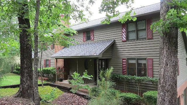 101 Grace Trce photo 1