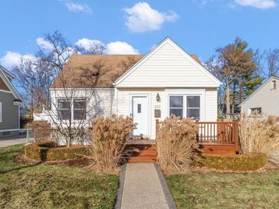 912 Woodsboro Dr, Royal Oak, MI, 48067