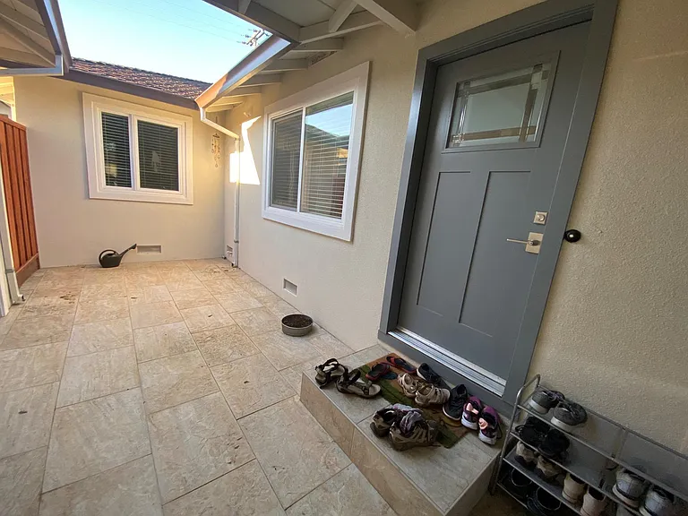 3570 Bennett Ave — Photo 7