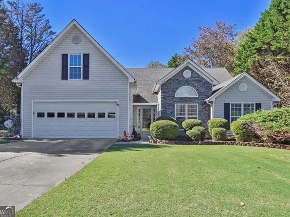 6082 Hillsdale Cir, Flowery Branch, GA 30542