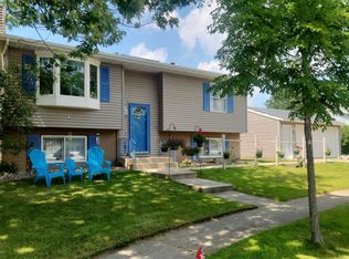 4315 Cimarron Ct NW, Rochester, MN 55901