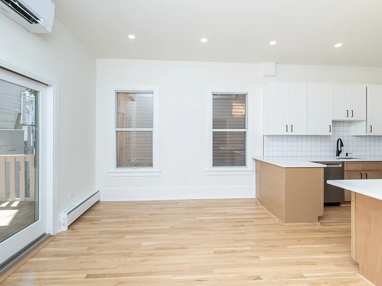 219 Trenton St #1 — Photo 24