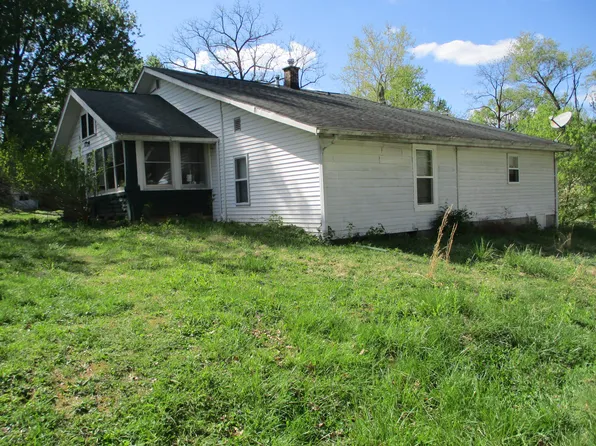 715 25th St, Bedford, IN 47421