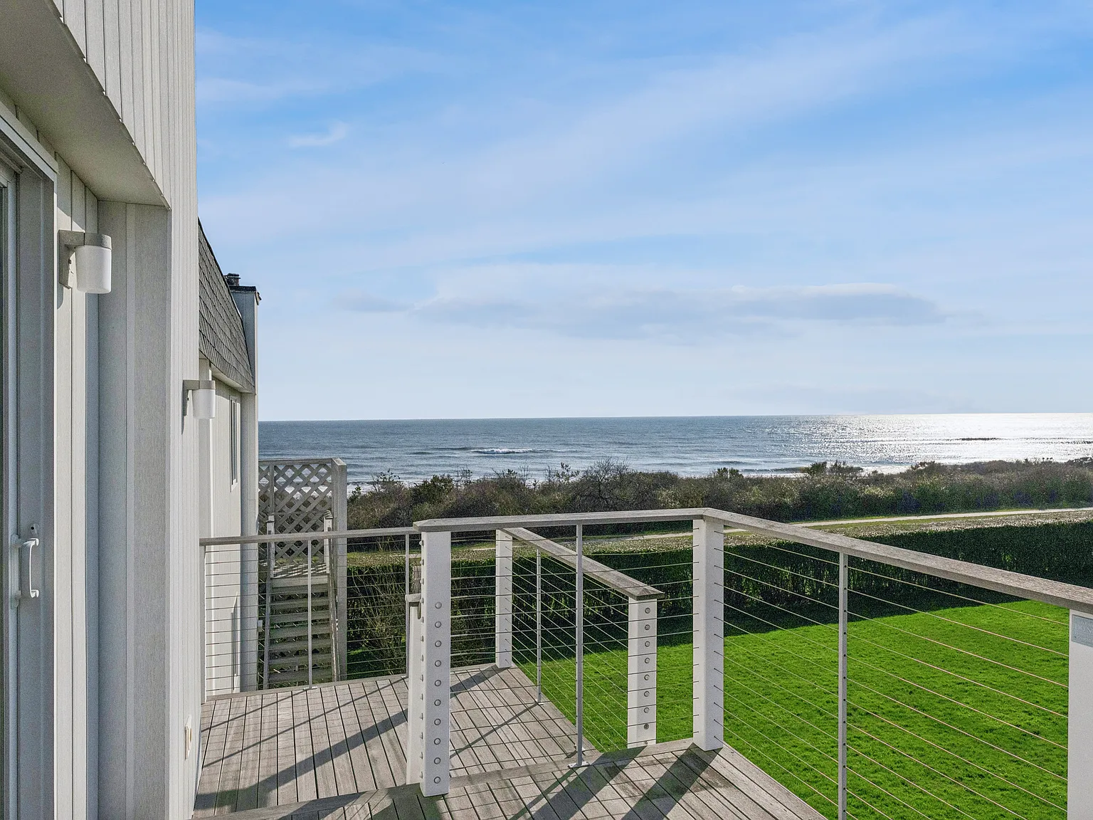 Montauk-Across From Ocean — Photo 1