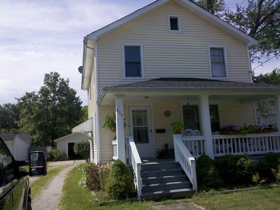 1st image of 204 Vine St