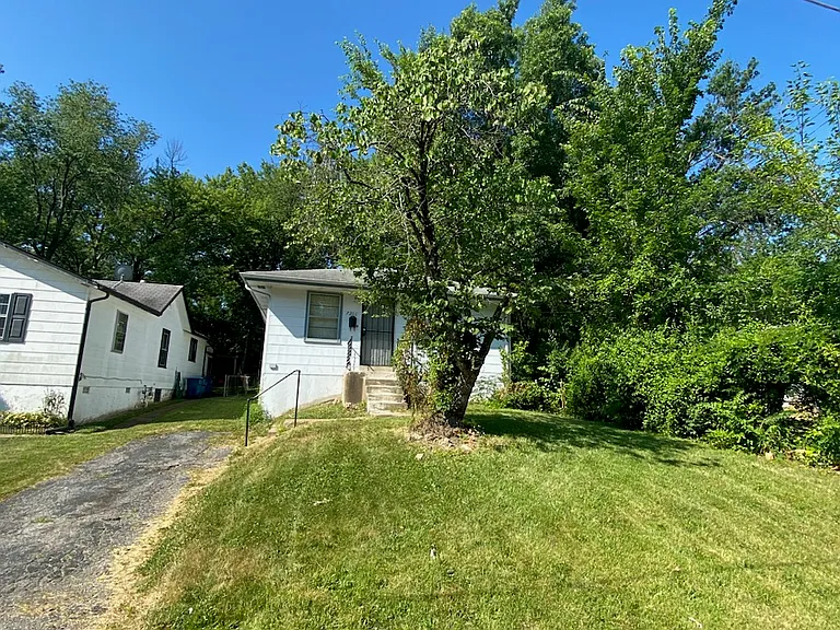 7206 Harney Ave — Photo 3