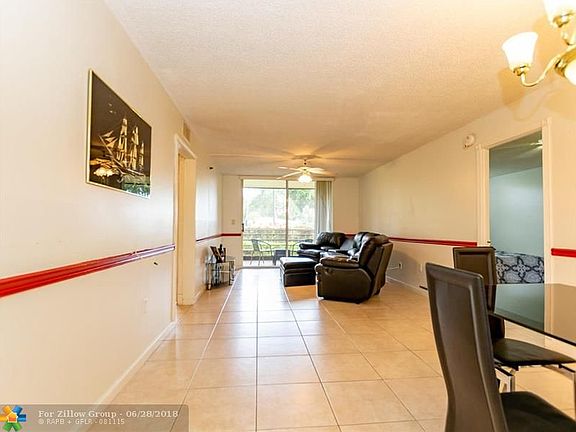 3rd image of 1300 Saint Charles Pl APT L3