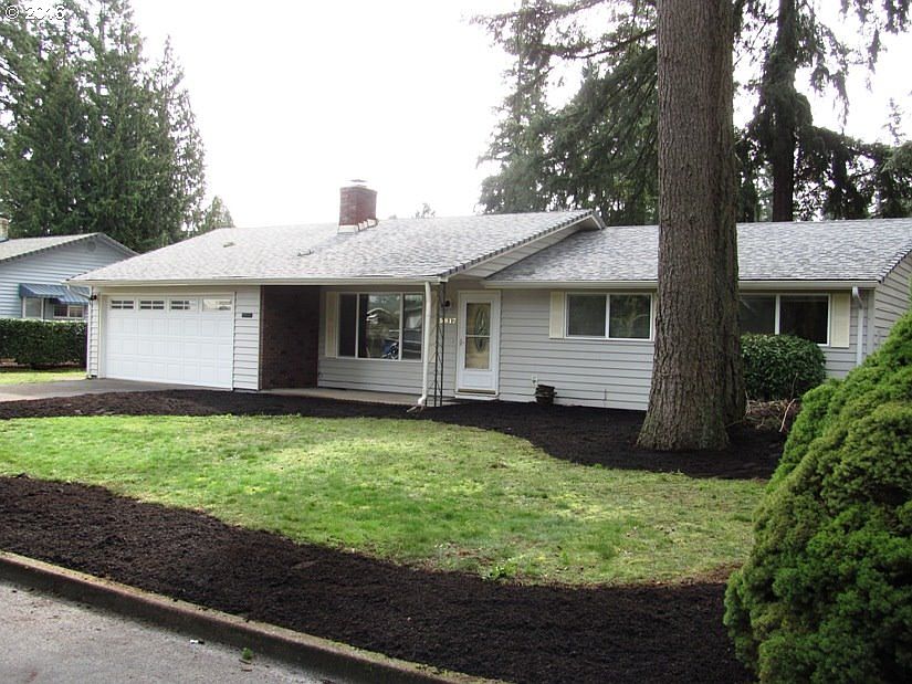 1st image of 9817 NE 61st St