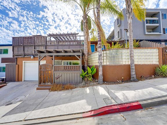 2nd image of 4312 52nd St #A