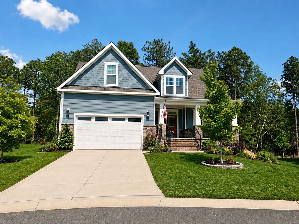 1st image of 221 Walzer Ct