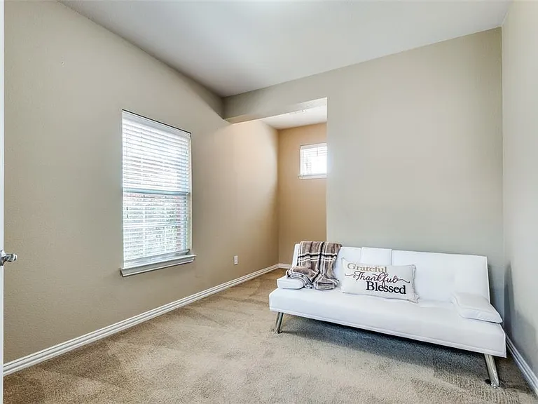 8730 Manhattan Ave #8730 — Photo 11