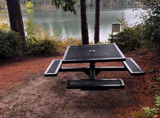 1600 NE Pleasant St #202, Keyport, WA 98345