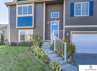 4627 N 166th St, Omaha, NE 68116