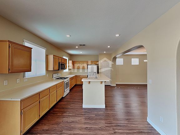 4th image of 8060 Villa Trovas Ct