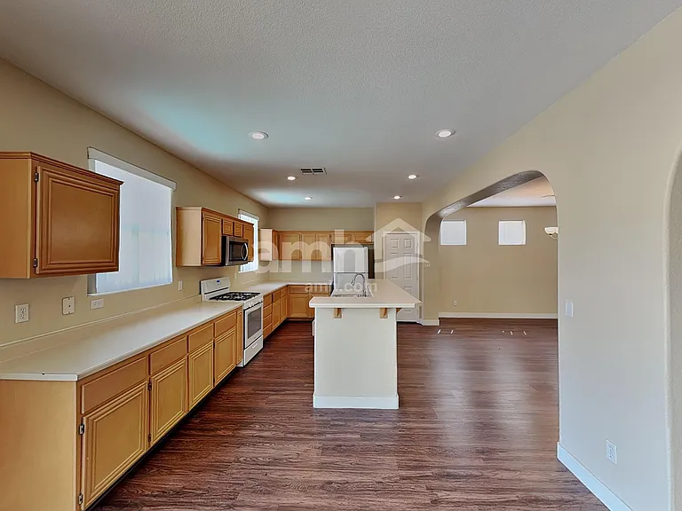 8060 Villa Trovas Ct — Photo 4