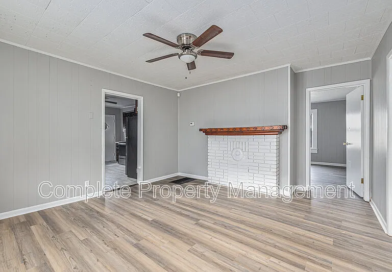1174 Birmingham St — Photo 7