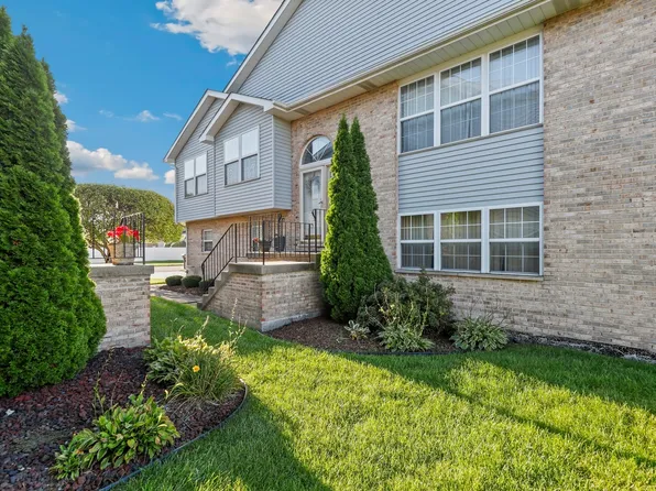 16114 Bormet Dr, Tinley Park, IL 60477