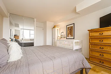 Sold by Dixon Advisory USA Inc.