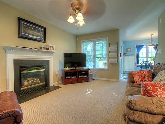 2nd image of 11533 Pinedale Dr