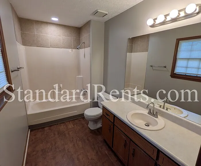5731 Buck Ct — Photo 15