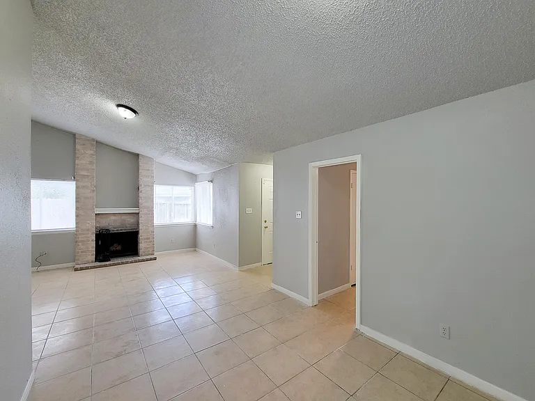 17706 Glenhagen Ct — Photo 5