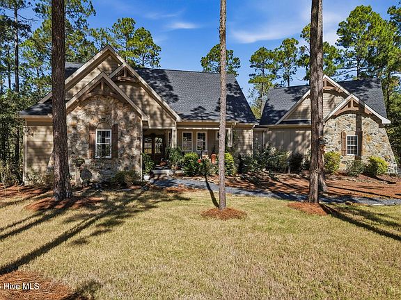 3rd image of 115 Vista Ridge E