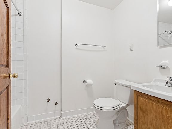 5th image of 321 W 138th St APT 3