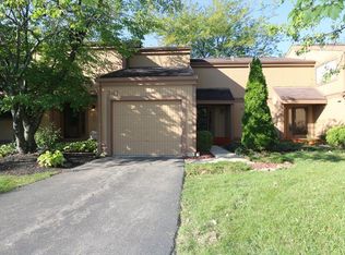 341 Walnut Ln, Mason, OH
