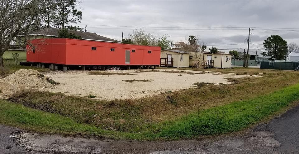 1st image of 4726 W Bayshore Dr