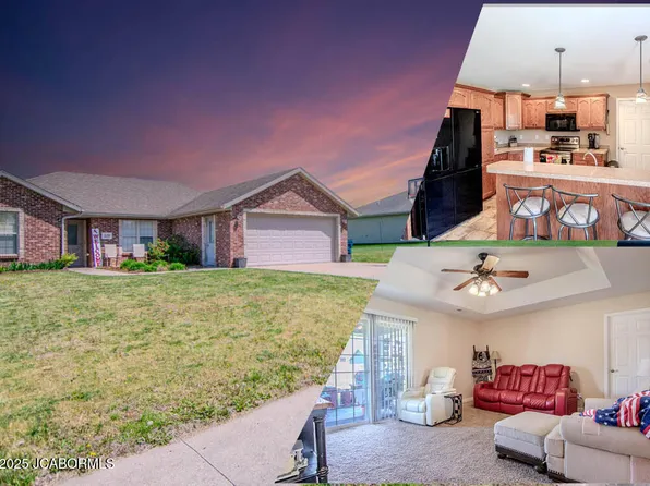 110 Venus St, Holts Summit, MO 65043