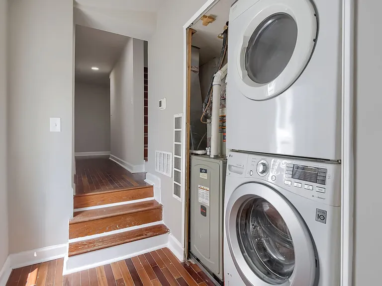 1809 E Pratt St — Photo 7