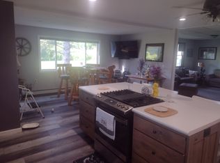 12929 Watercrest Dr, Houston, MN 55943
