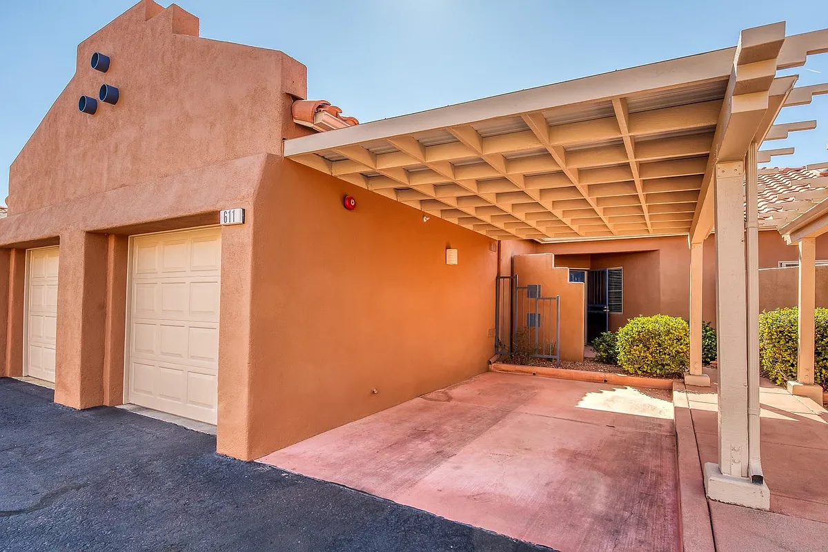 Building Photo - 611 Desert Sage Ln