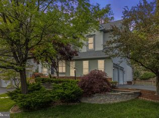 2412 Shreve Hill Rd, Dunn Loring, VA 22027