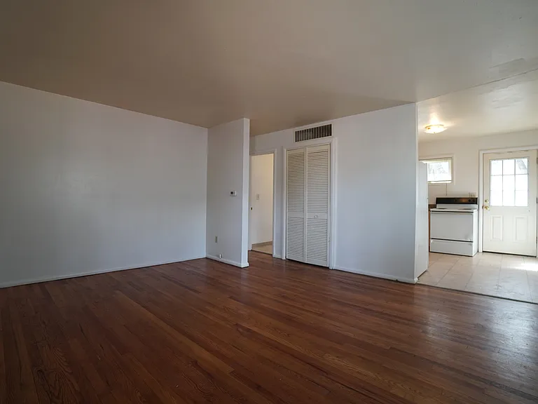 1912 Cascade Ln — Photo 4