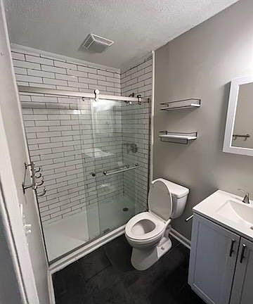 Master bedroom bathroom