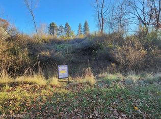 14 Rochawies Dr, Oakland, MI 48363