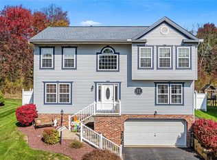 507 Overhead Dr, Coraopolis, PA 15108
