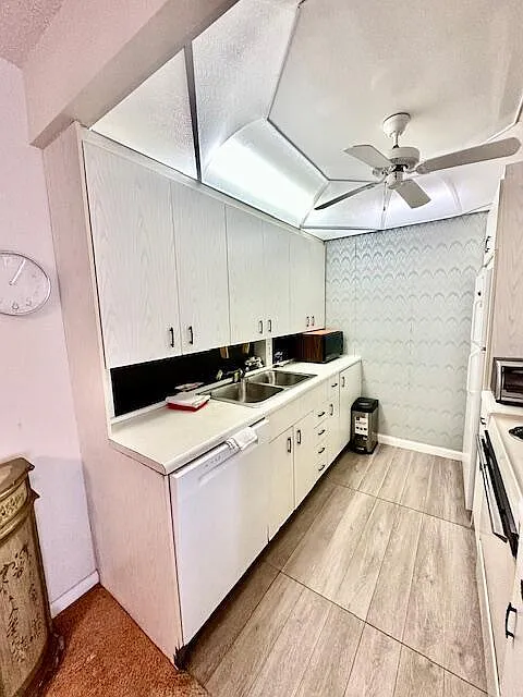 1 bed, 1.5 bath, 751 sqft, $1,250 — Photo 4