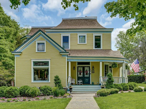 230 S Winter St, Midway, KY 40347