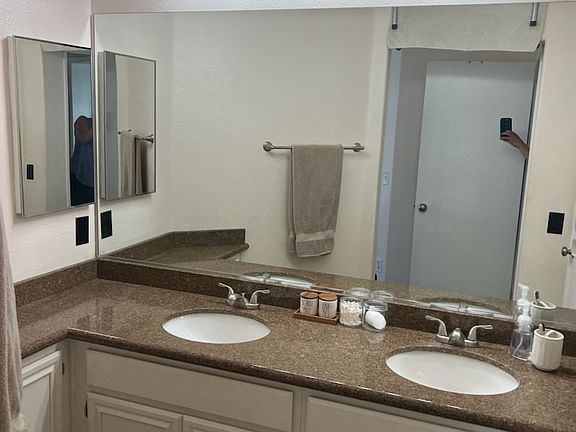 3rd image of 1292 El Mercado Way Unit D