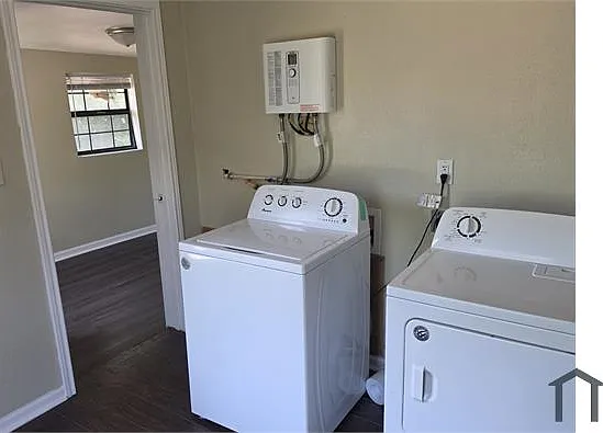 4 bed, 1300 sqft, $1,500 — Photo 3