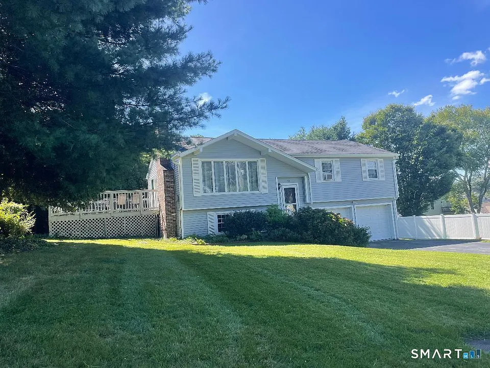 10 Pleasant St
